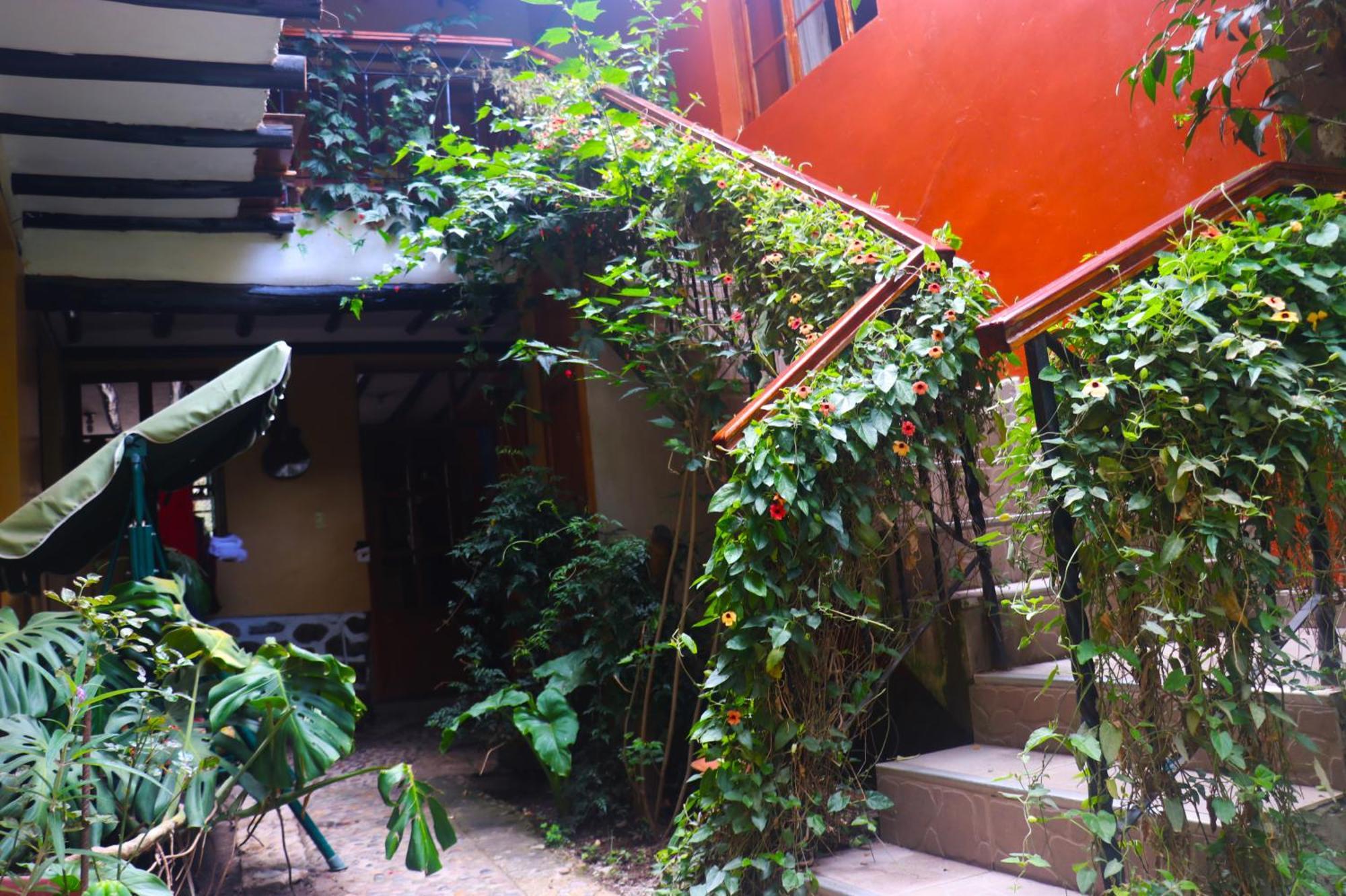 Wayras Hostal Ollantaytambo Bagian luar foto