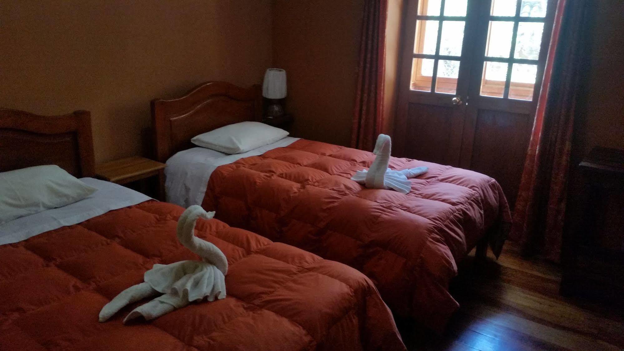 Wayras Hostal Ollantaytambo Bagian luar foto